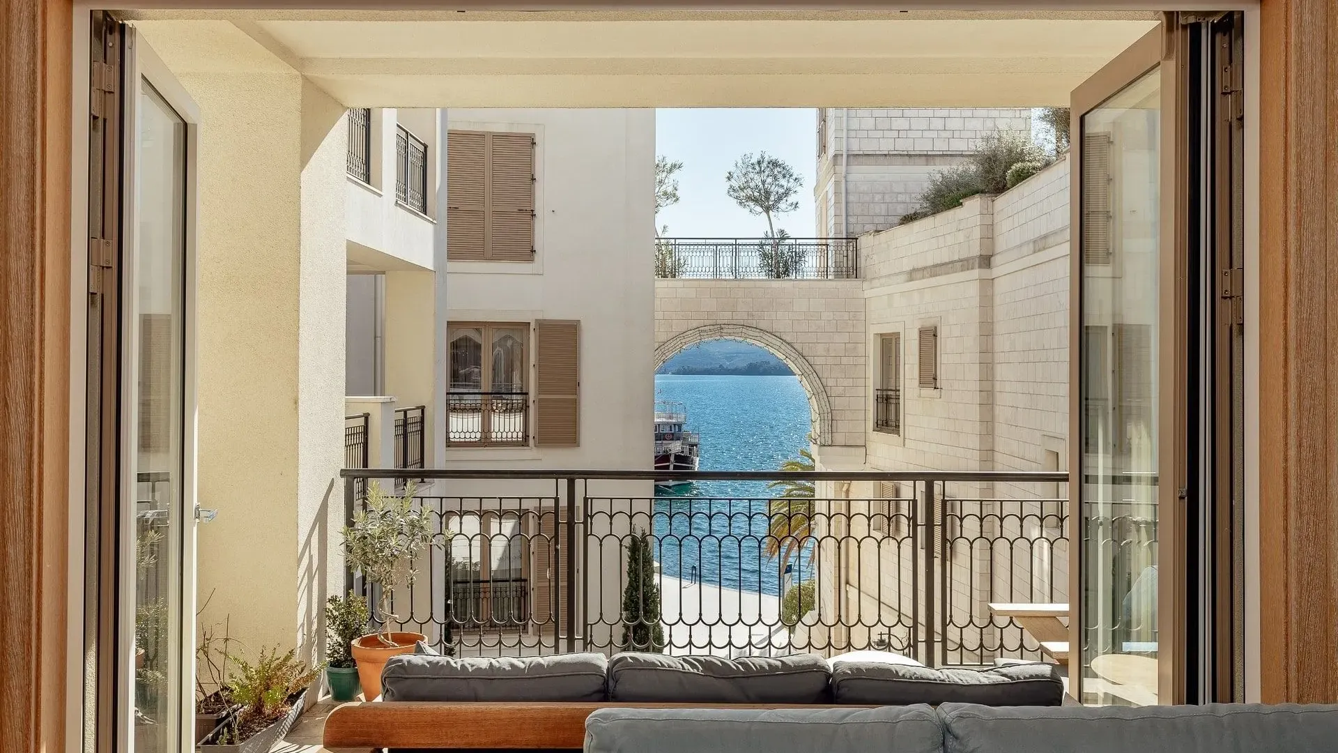 Prodaja, dvosoban stan, 117m², Porto Montenegro, Tivat