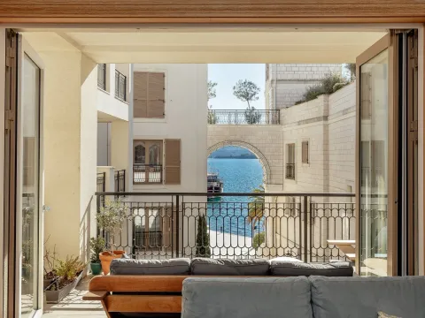 Prodaja, dvosoban stan, 117m², Porto Montenegro, Tivat - image 13