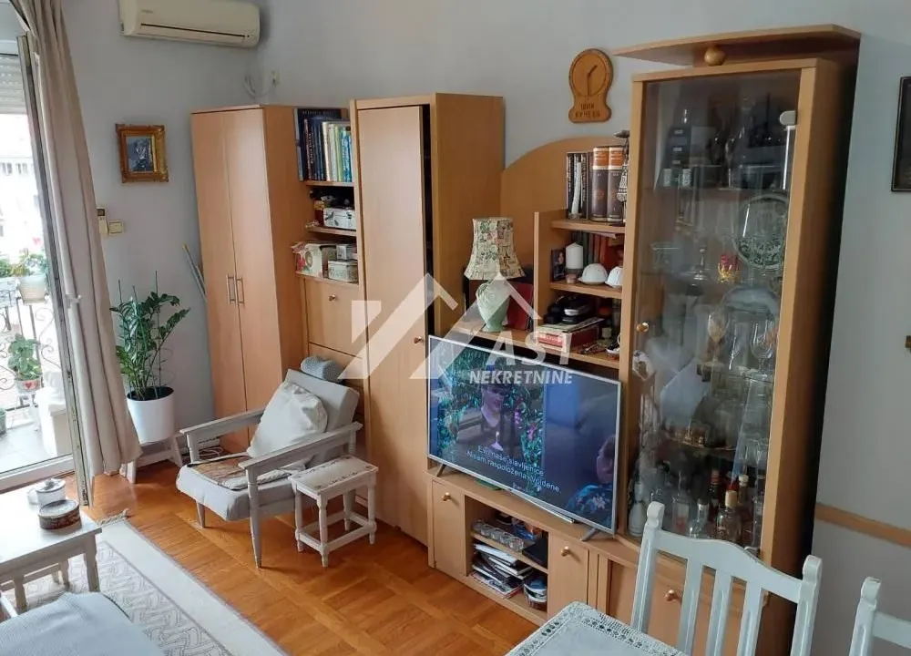Prodaja, trosoban stan, 72m², Detelinara, Novi Sad Sve Podlokacije