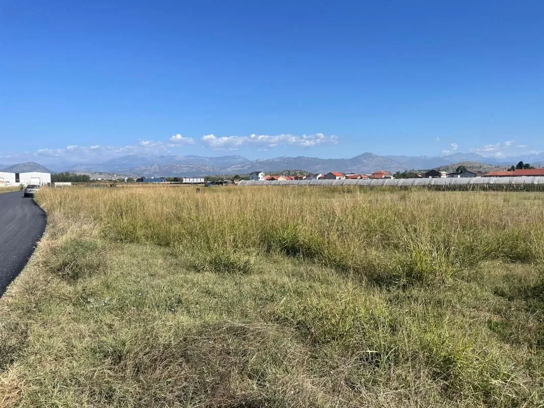Prodaja, plac, 2700m², Donja Gorica, Podgorica