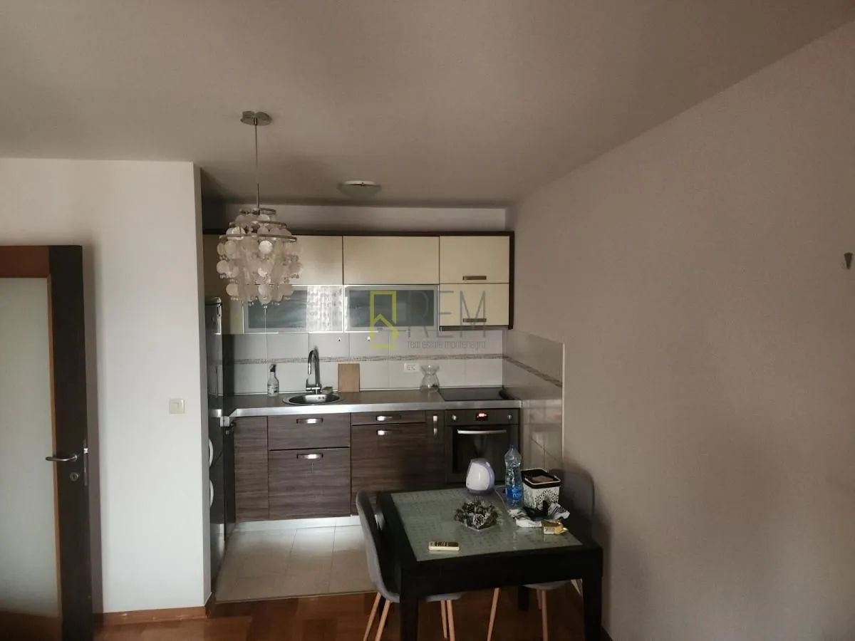 Rent, two bedroom apartment, 68m², Stari Aerodrom, Podgorica