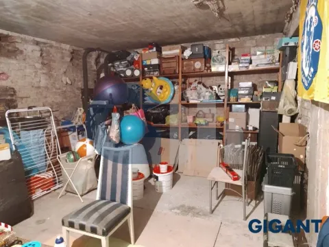 Sale, house, 235m², Šumice, Beograd - image 12