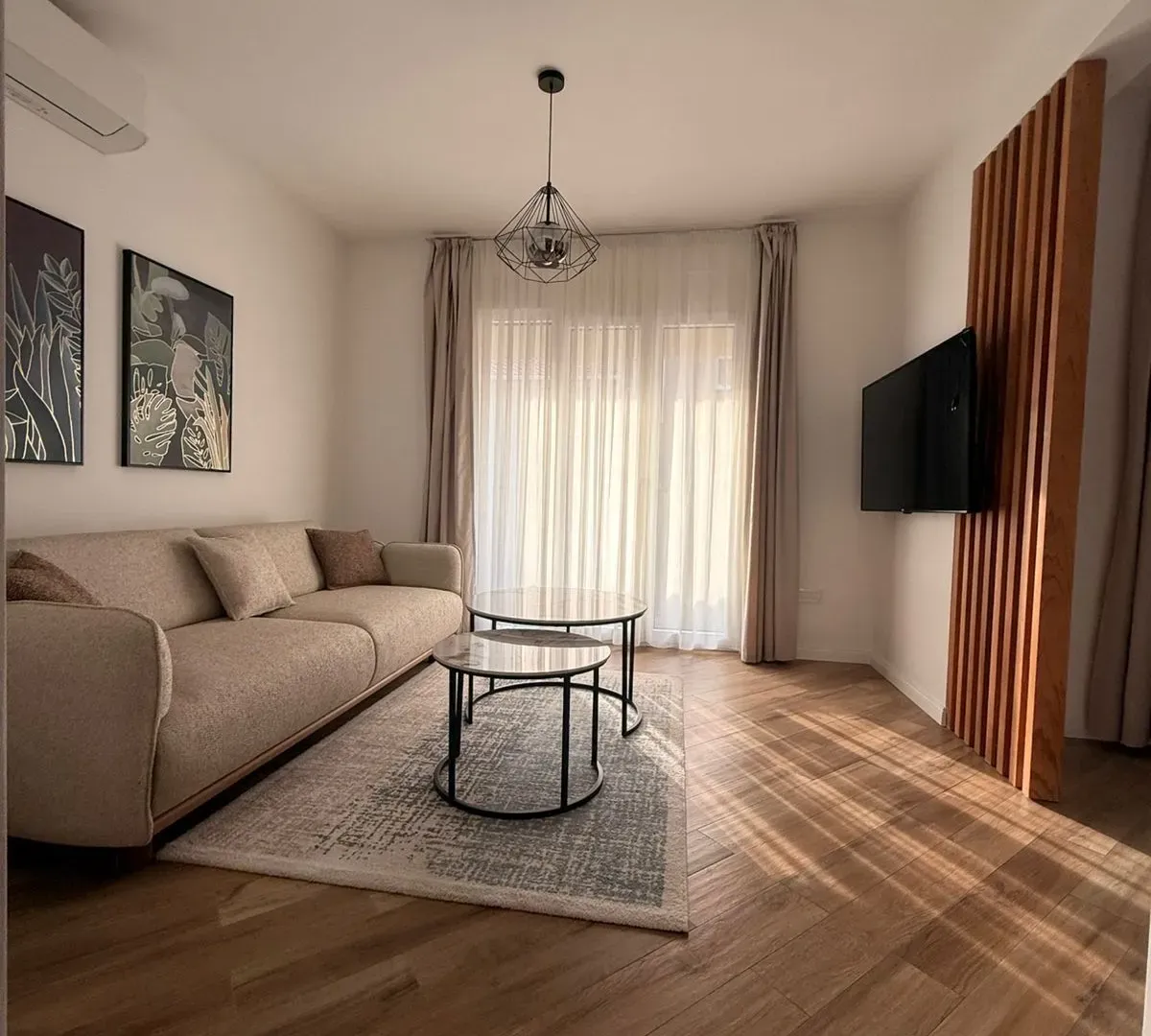 Izdavanje, dvosoban stan, 60m², Mrčevac, Tivat
