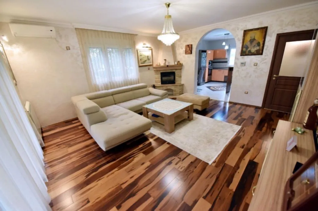 Prodaja, kuća, 175m², Podgorica, Crna Gora