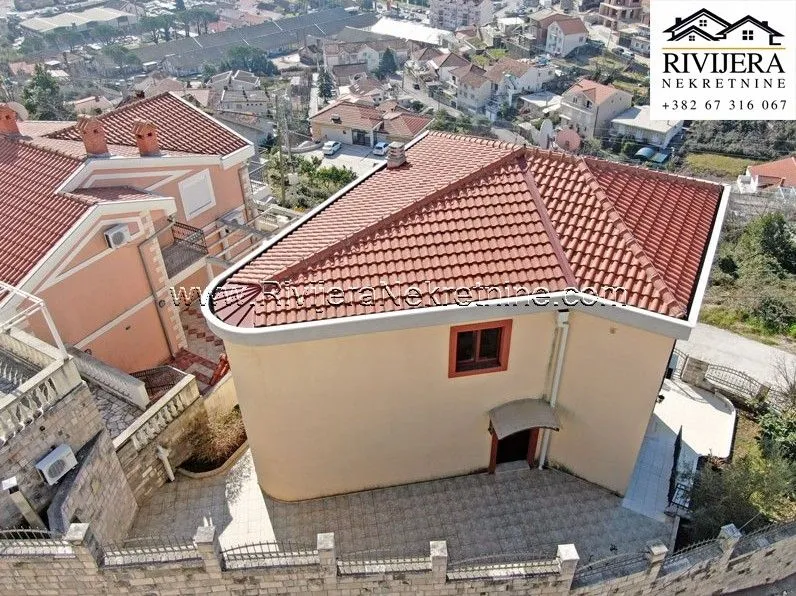 Prodaja, kuća, 227m², Zelenika, Herceg Novi