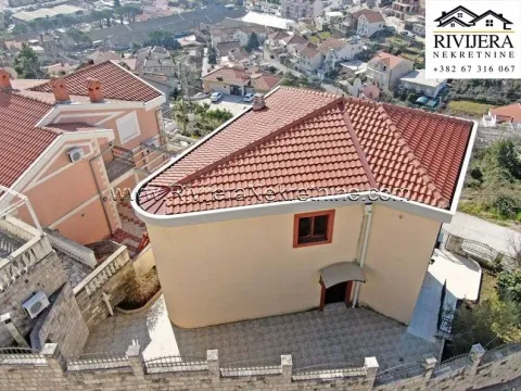 Prodaja, kuća, 227m², Zelenika, Herceg Novi - image 2