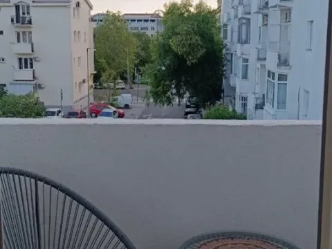 Izdavanje, dvosoban stan, 70m², Preko Morače, Podgorica - image 6