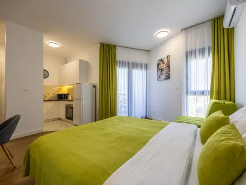 Sale, studio apartment, 31m², Centar, Bar - image 7