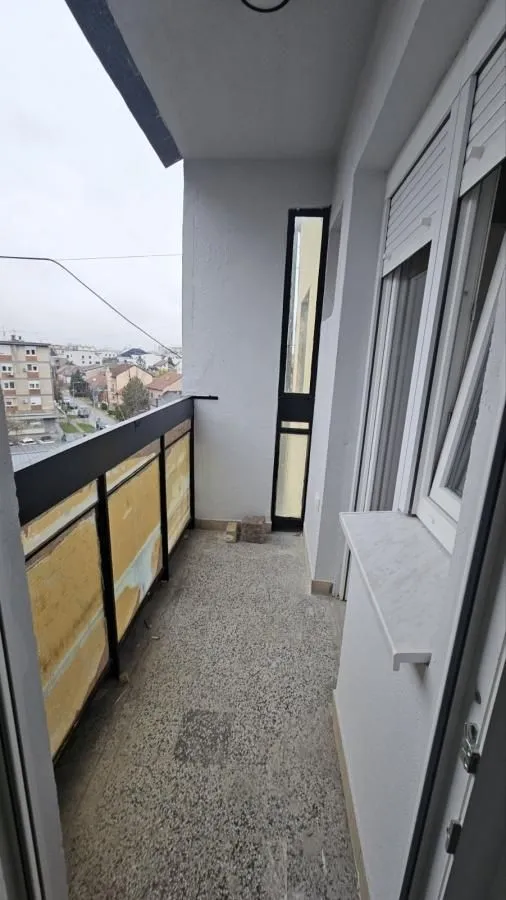 Prodaja, dvosoban stan, 59m², Banatić, Novi Sad Sve Podlokacije