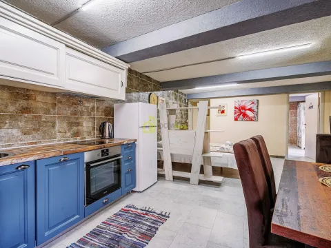 Prodaja, poslovni prostor, 1000m², Bečići, Budva - image 23