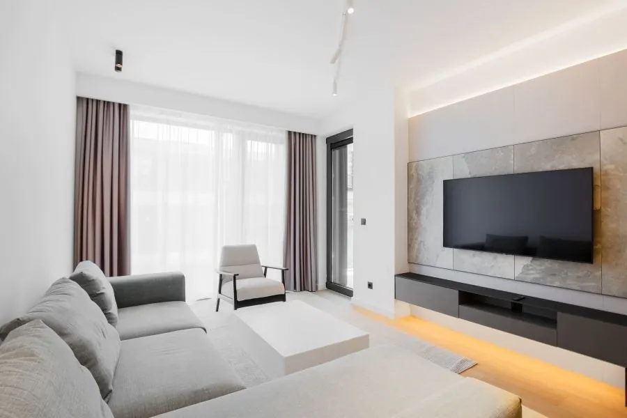 Izdavanje, jednosoban stan, 55m², Centar, Budva