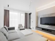 Izdavanje, jednosoban stan, 55m², Centar, Budva - image 1