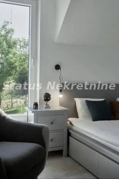 Izdavanje, kuća, 310m², Sremski Karlovci, Novi Sad