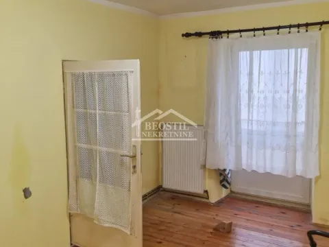 Prodaja, trosoban stan, 70m², Centar, Pančevo - image 9