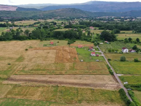 Prodaja, plac, 1900m², Kosić, Danilovgrad - image 2