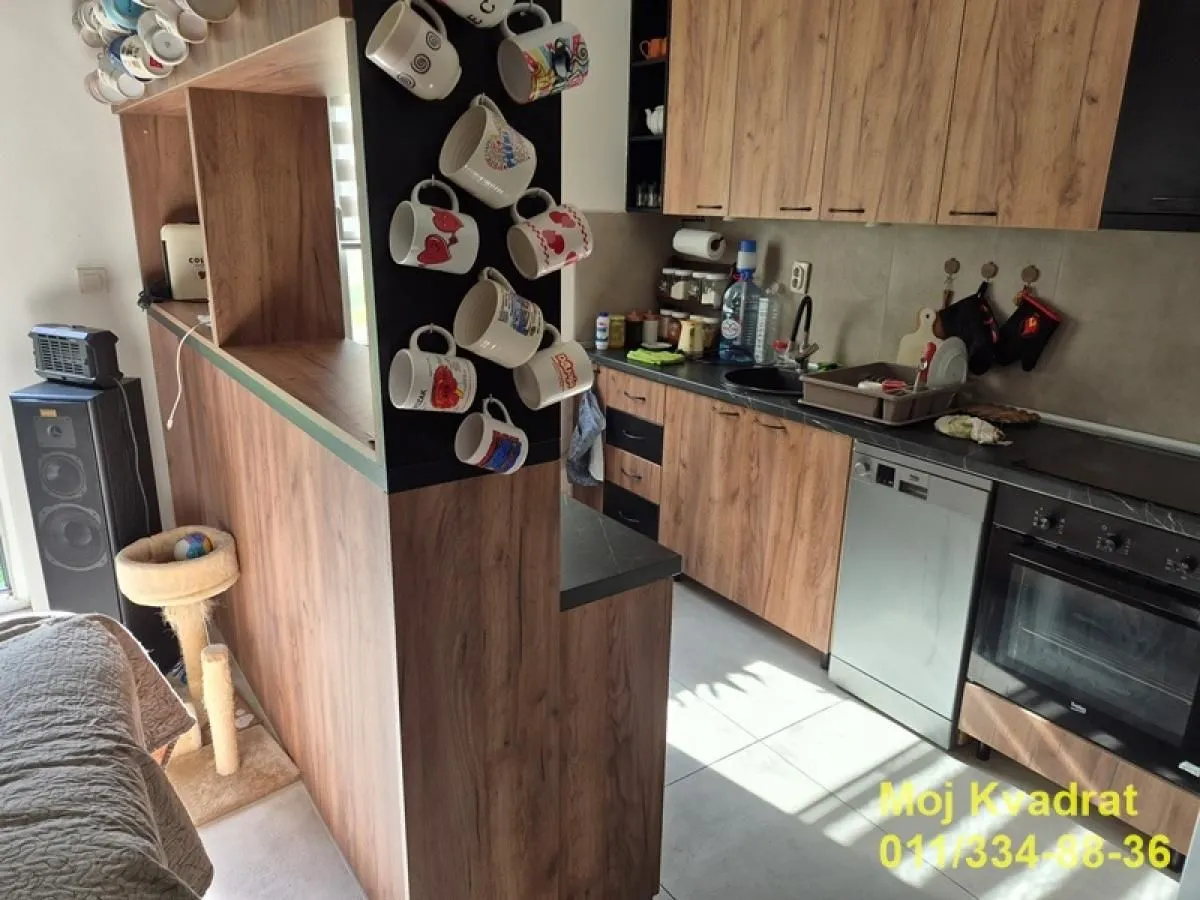 Prodaja, trosoban stan, 71m², Stari Banovci, Stara Pazova
