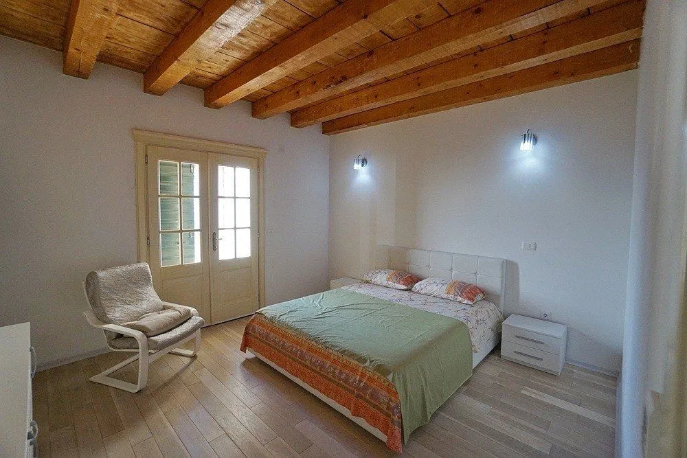 Prodaja, kuća, 400m², Šušanj, Bar