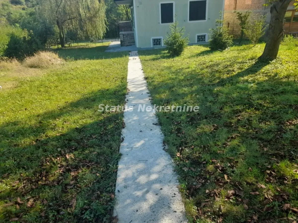 Sale, house, 246m², Beočin, Srbija