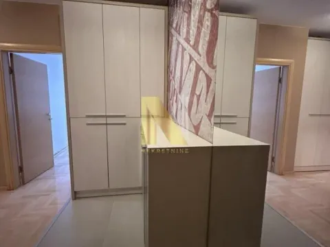 Rent, three bedroom apartment, 98m², Bulevar Oslobodjenja, Novi Sad Sve Podlokacije - image 12