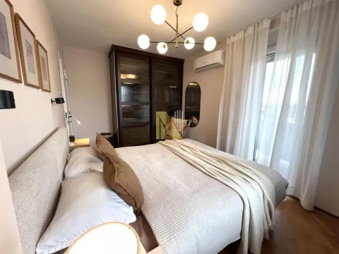 Prodaja, četvorosoban stan, 102m², Cara Dušana, Novi Sad Sve Podlokacije - image 7