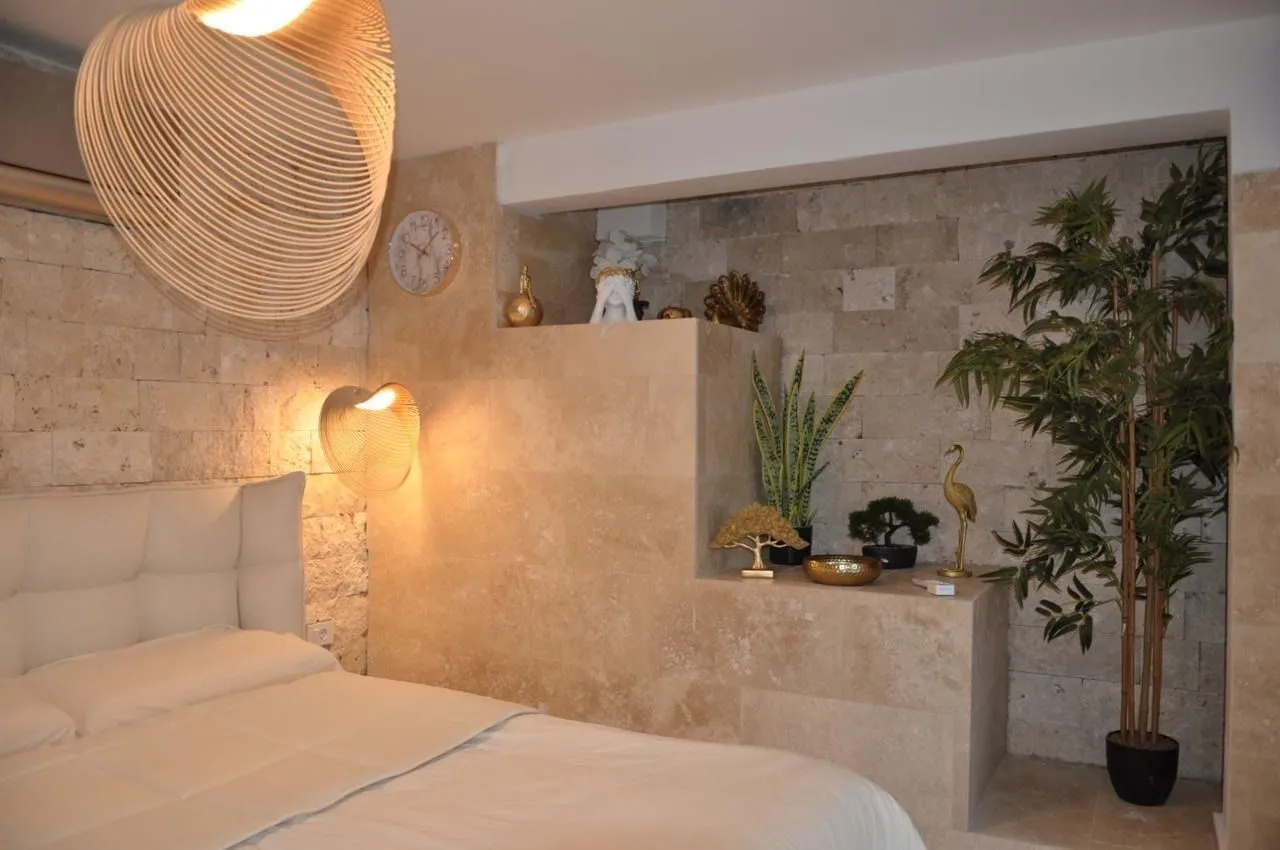 Sale, house, 310m², Kotor, Crna Gora