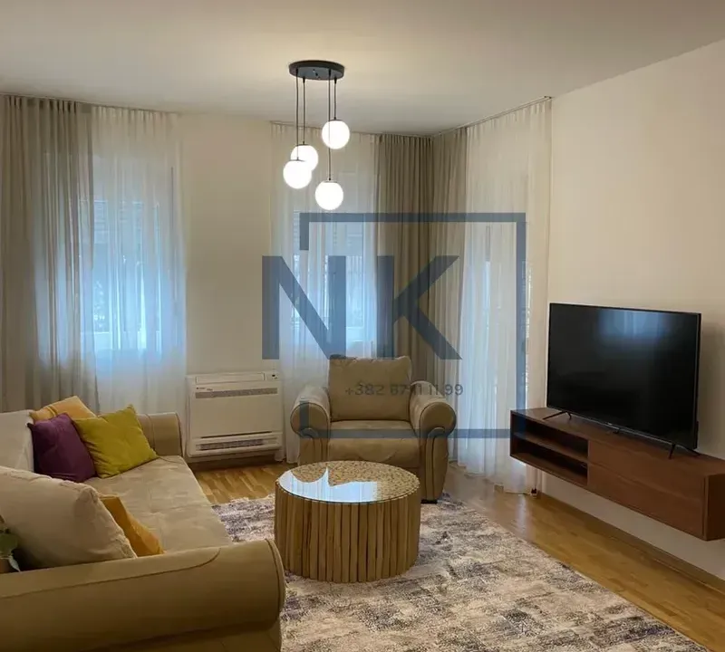 Izdavanje, dvosoban stan, 87m², Malo Brdo, Podgorica