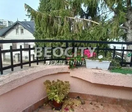 Prodaja, trosoban stan, 110m², Adamovićevo Naselje, Novi Sad Sve Podlokacije - image 6