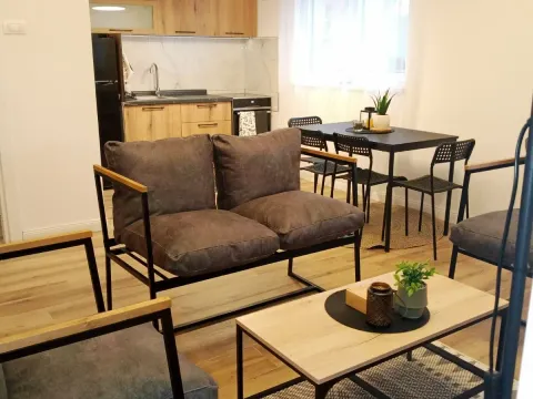 Rent, two bedroom apartment, 48m², Centar, Subotica - image 9