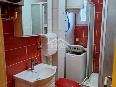 Izdavanje, dvosoban stan, 40m², Karaburma, Palilula Sve Podlokacije - image 11