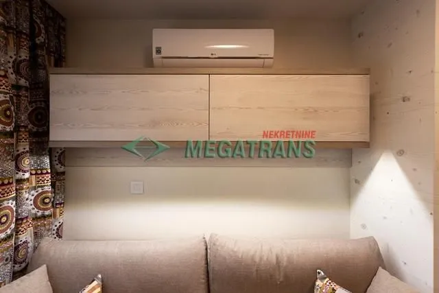 Izdavanje, četvorosoban stan, 112m², Bulevar Oslobodjenja, Novi Sad Sve Podlokacije