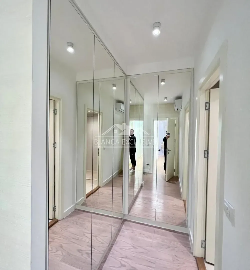 Prodaja, trosoban stan, 88m², Savski Venac, Beograd