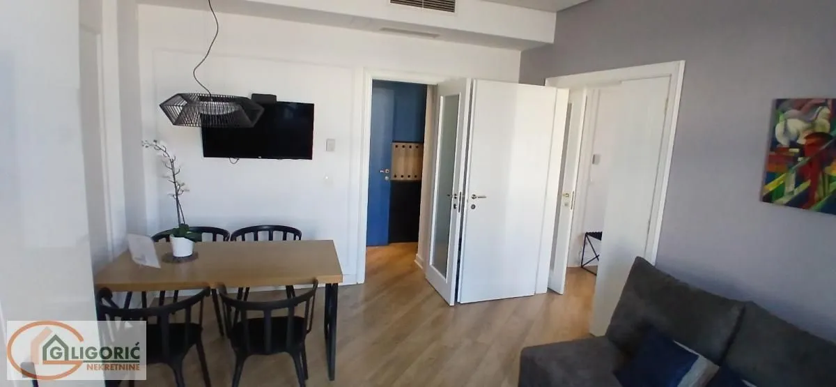 Sale, three bedroom apartment, 73m², Stari Grad, Beograd