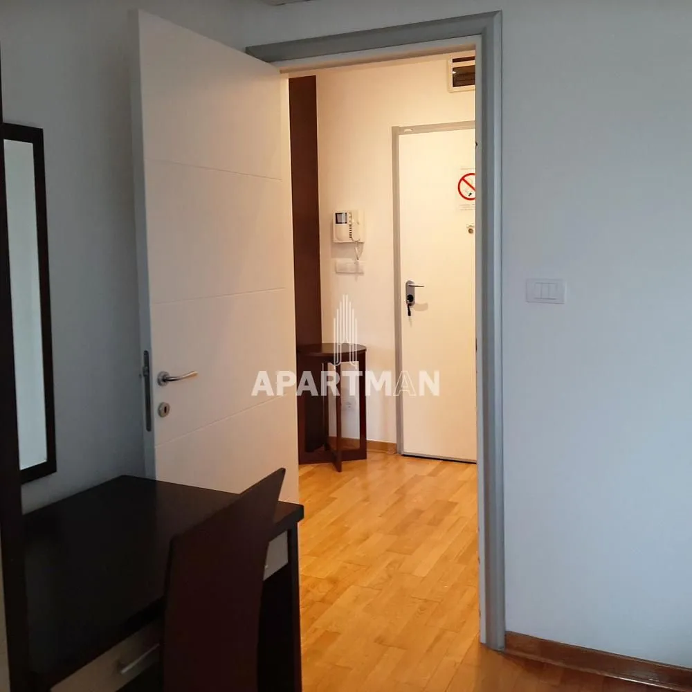 Rent, two bedroom apartment, 41m², Stari Grad, Beograd