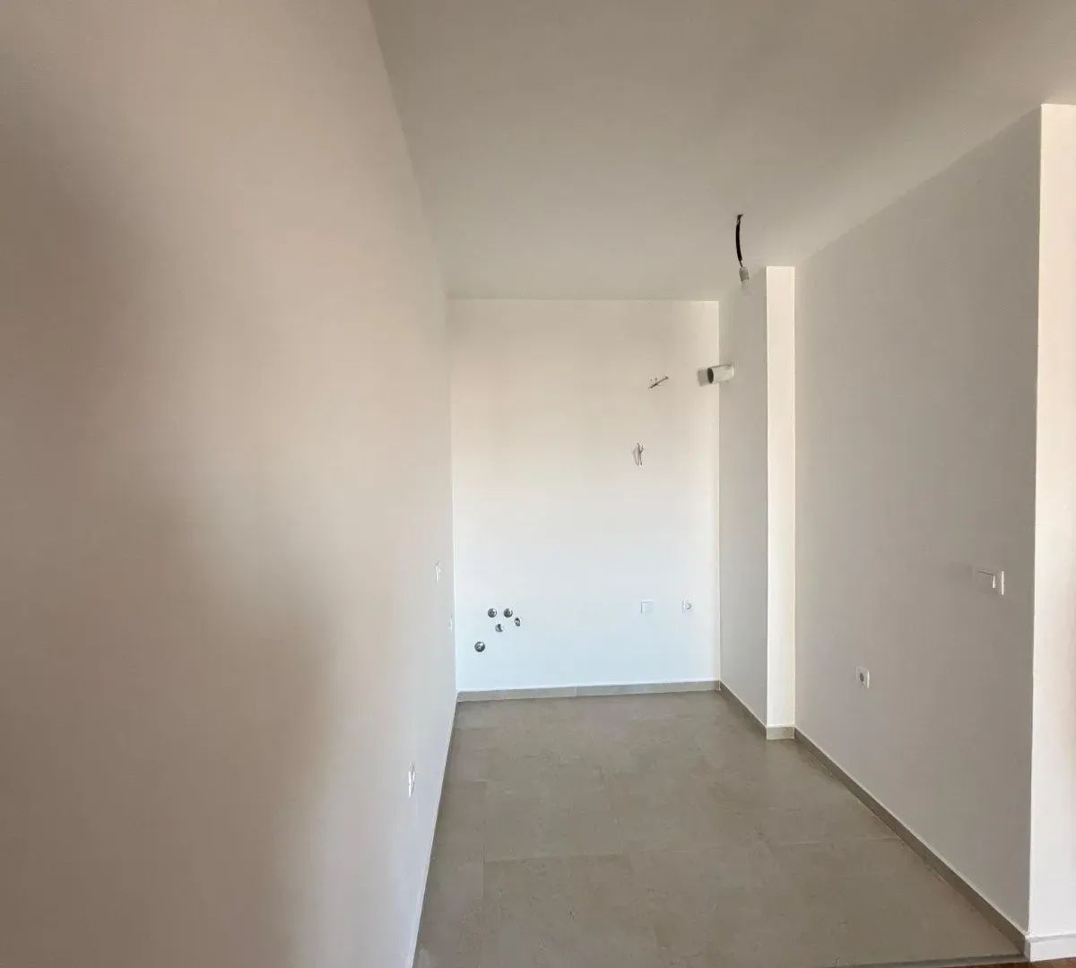 Rent, one bedroom apartment, 42m², Stari Aerodrom, Podgorica
