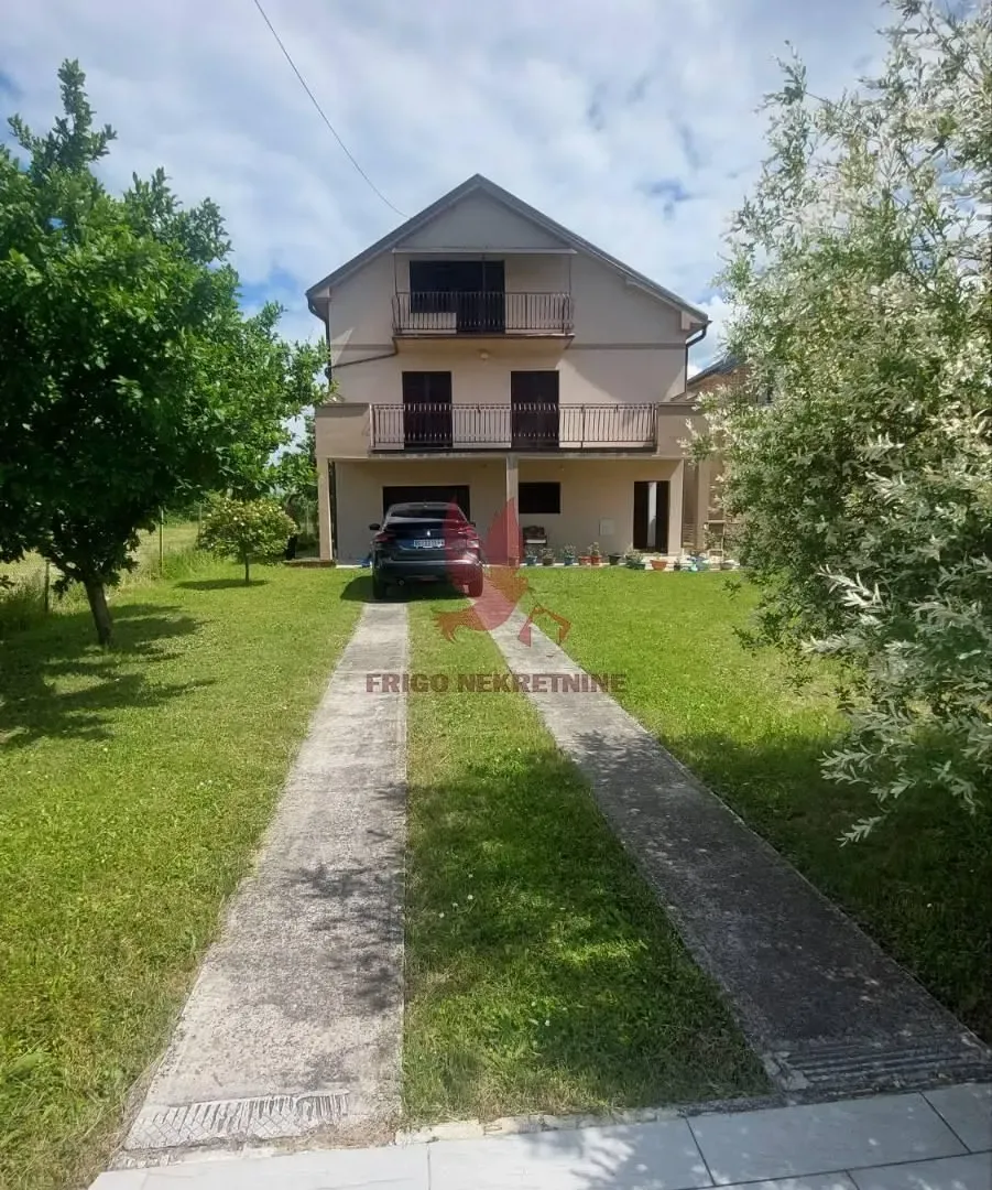 Prodaja, kuća, 250m², Sopot, Beograd