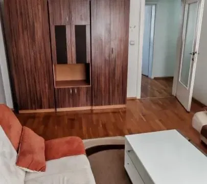 Izdavanje, dvosoban stan, 42m², Centar, Novi Sad - image 3