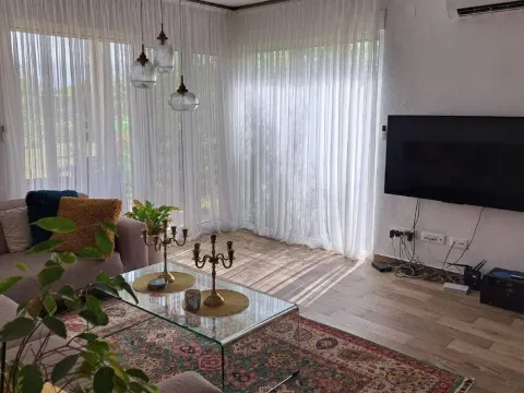 Rent, house, 120m², Danilovgrad, Crna Gora - image 1