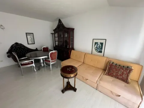 Prodaja, dvosoban stan, 73m², Budva, Crna Gora - image 1