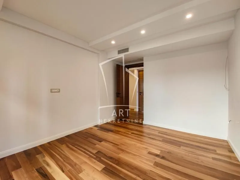 Sale, four bedroom apartment, 128m², Dedinje Sve Podlokacije, Beograd