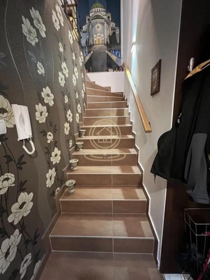 Prodaja, četvorosoban stan, 128m², Novo naselje, Novi Sad