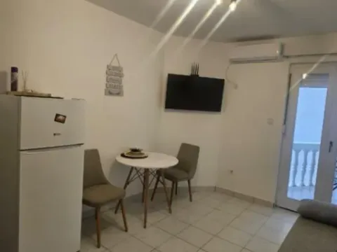 Sale, one bedroom apartment, 33m², Golubovina, Budva - image 4