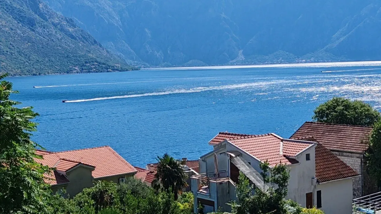 Sale, two bedroom apartment, 40m², Stoliv, Kotor