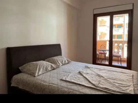 Rent, one bedroom apartment, 44m², Budva, Crna Gora - image 3