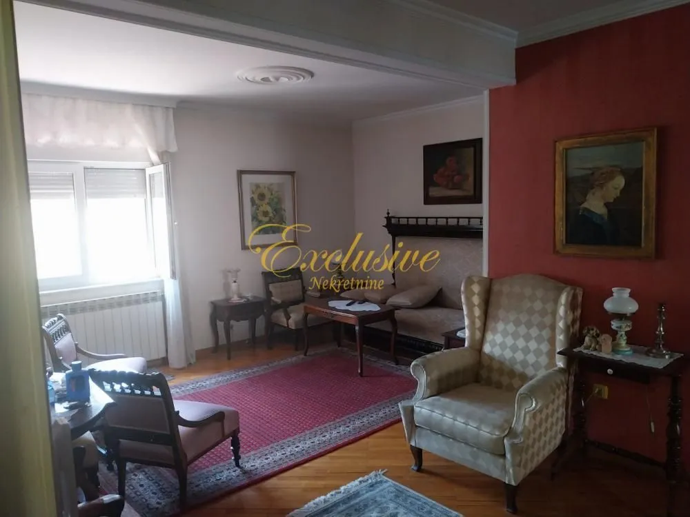 Sale, four bedroom apartment, 105m², Stari Grad, Beograd