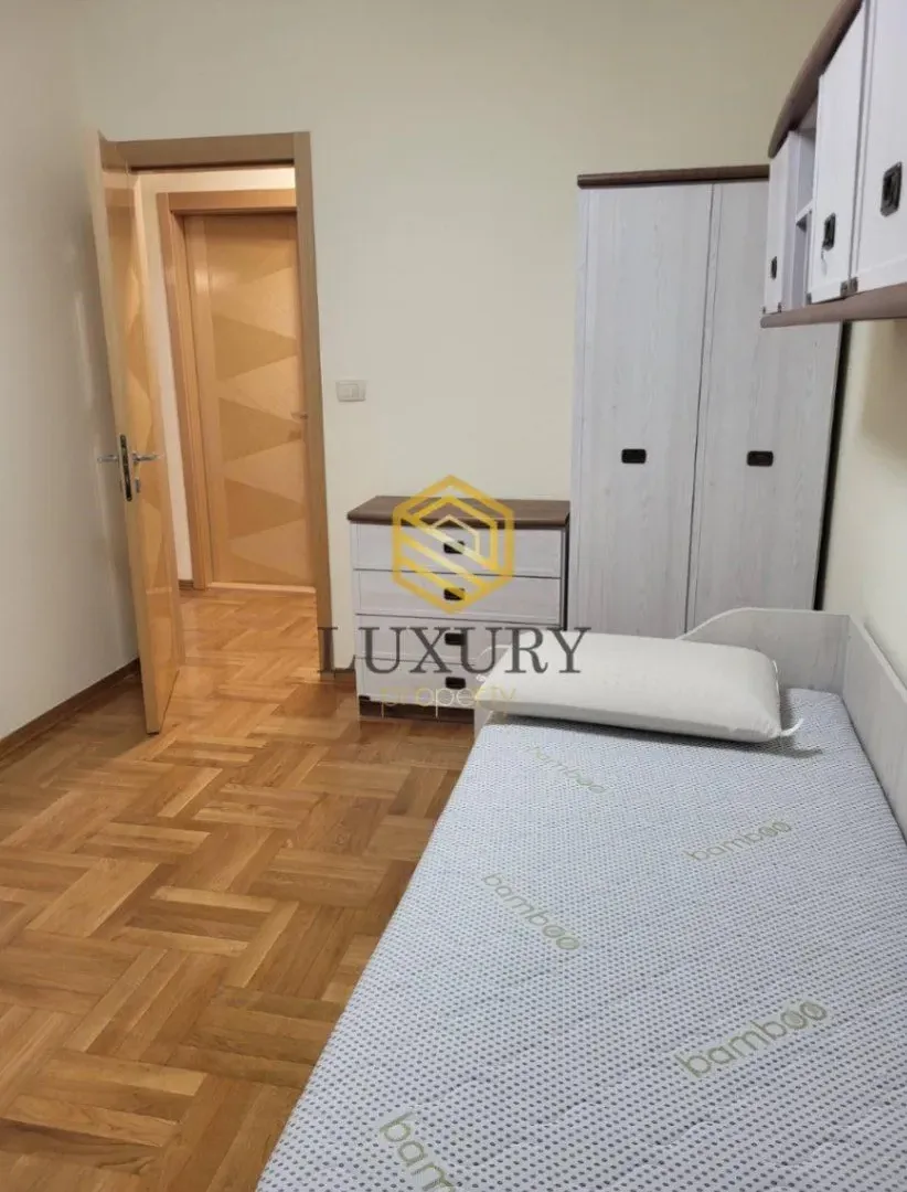 Izdavanje, trosoban stan, 95m², Preko Morače, Podgorica