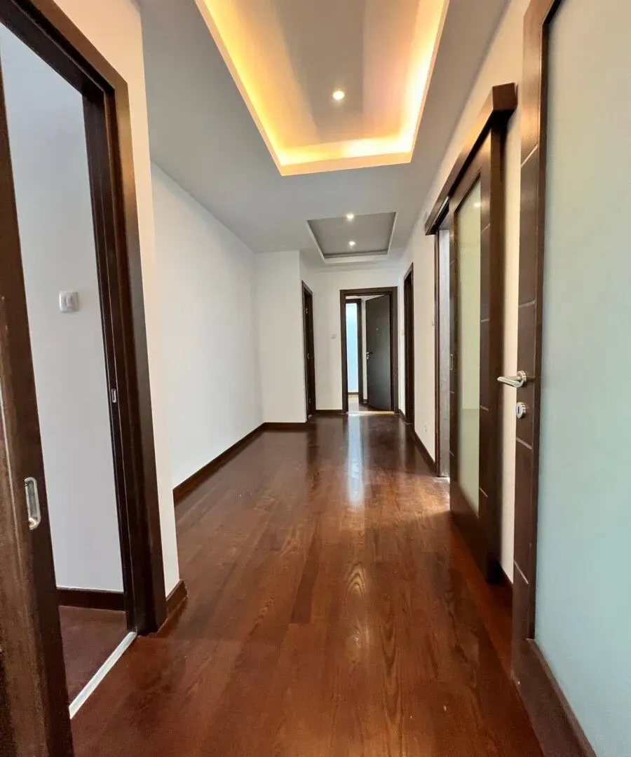 Rent, four bedroom apartment, 228m², Preko Morače, Podgorica