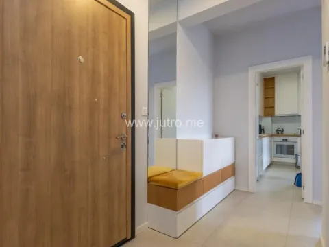 Izdavanje, dvosoban stan, 75m², Podgorica, Crna Gora - image 3