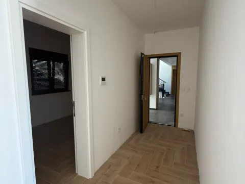 Prodaja, dvosoban stan, 68m², Kava, Tivat - image 11