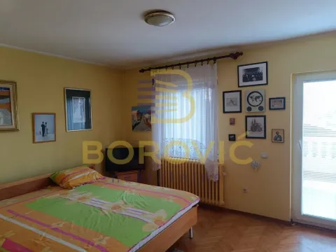 Sale, house, 220m², Sremčica, Beograd - image 14