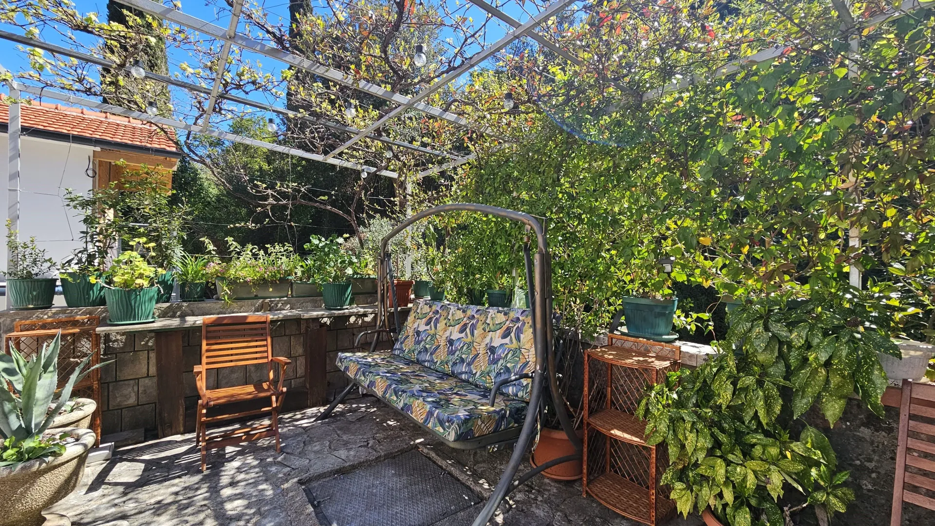 Prodaja, dvosoban stan, 71m², Rose, Herceg Novi